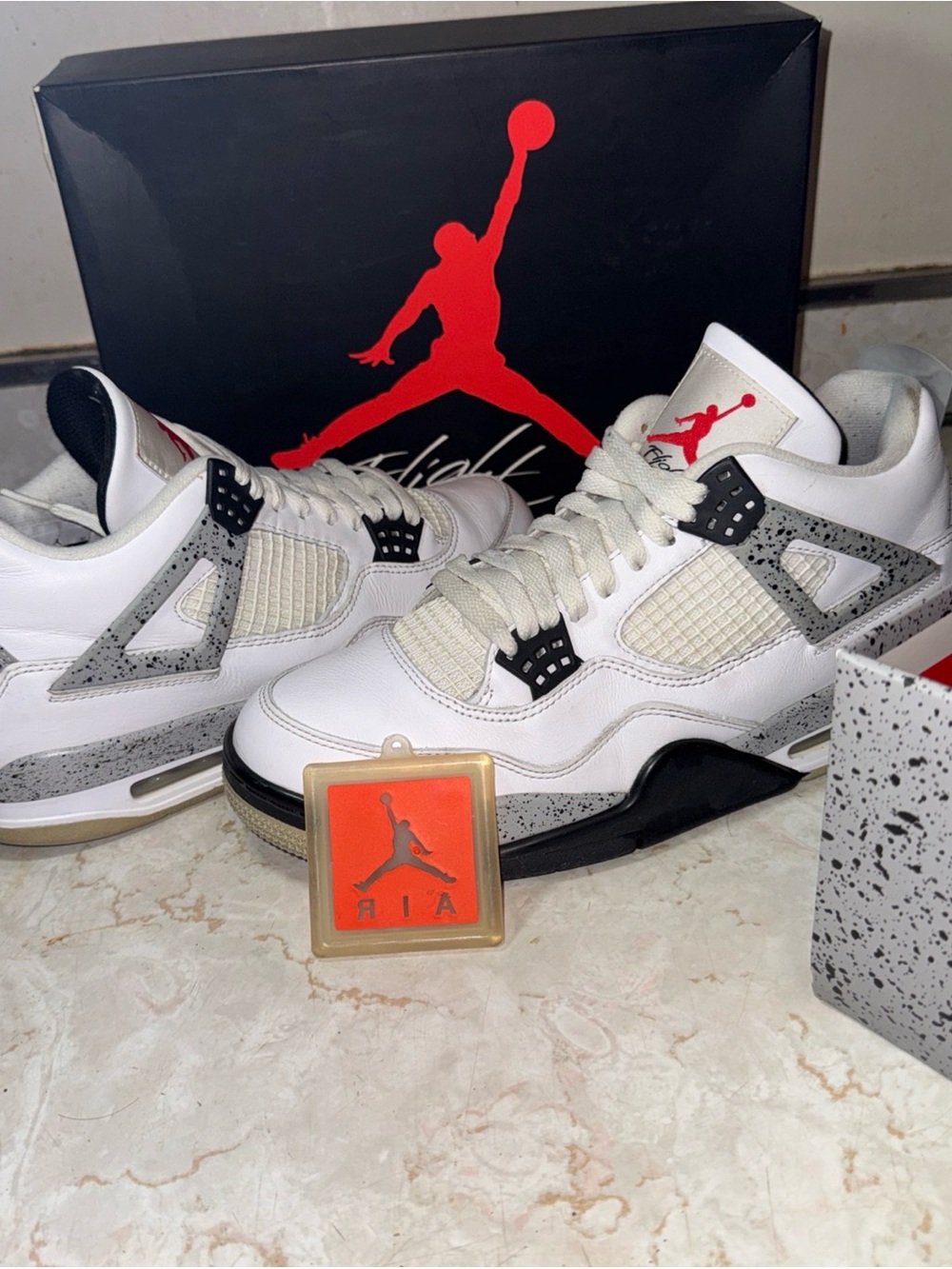 VNDS NEW IN BOX Air Size 10 Jordan 4 Retro OG White Cement Grey 2016